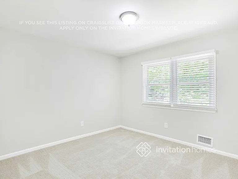 542 Allana Ct — Photo 16