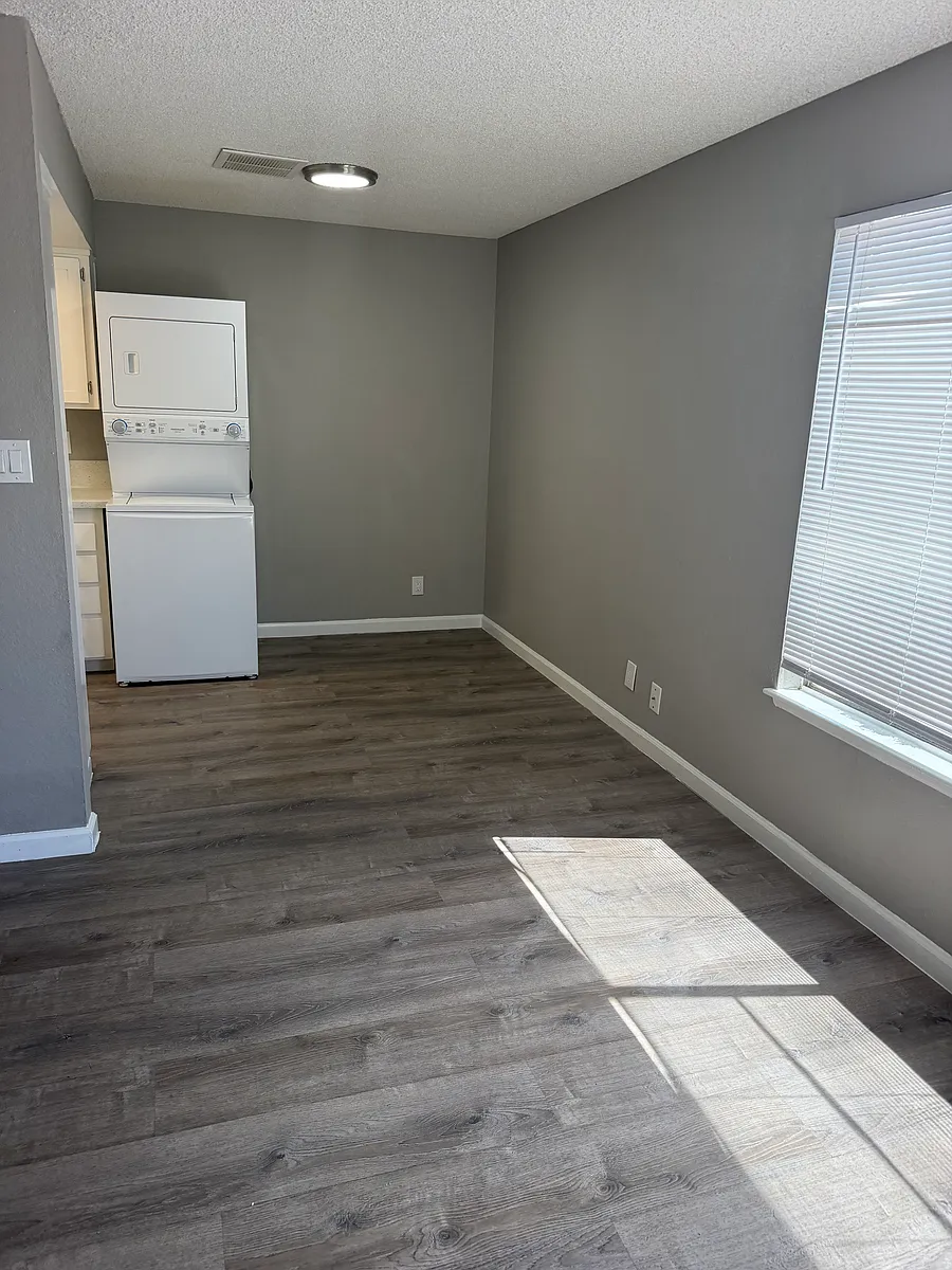 Building Photo - 6449 Casada Way #26