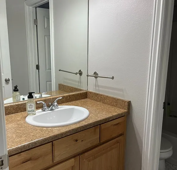 126 E Resaca Dr — Photo 5