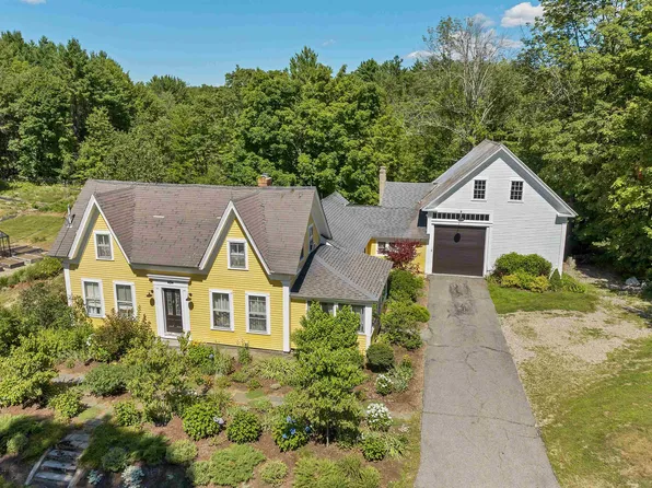 155 Middle Road, Tuftonboro, NH 03816