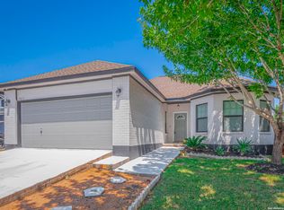 7615 Bit Cir, Elmendorf, TX 78112