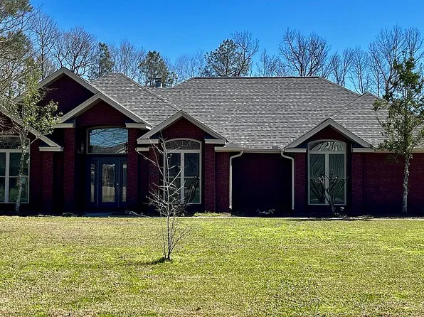 9520 Grapevine Dr, Orange, TX 77630