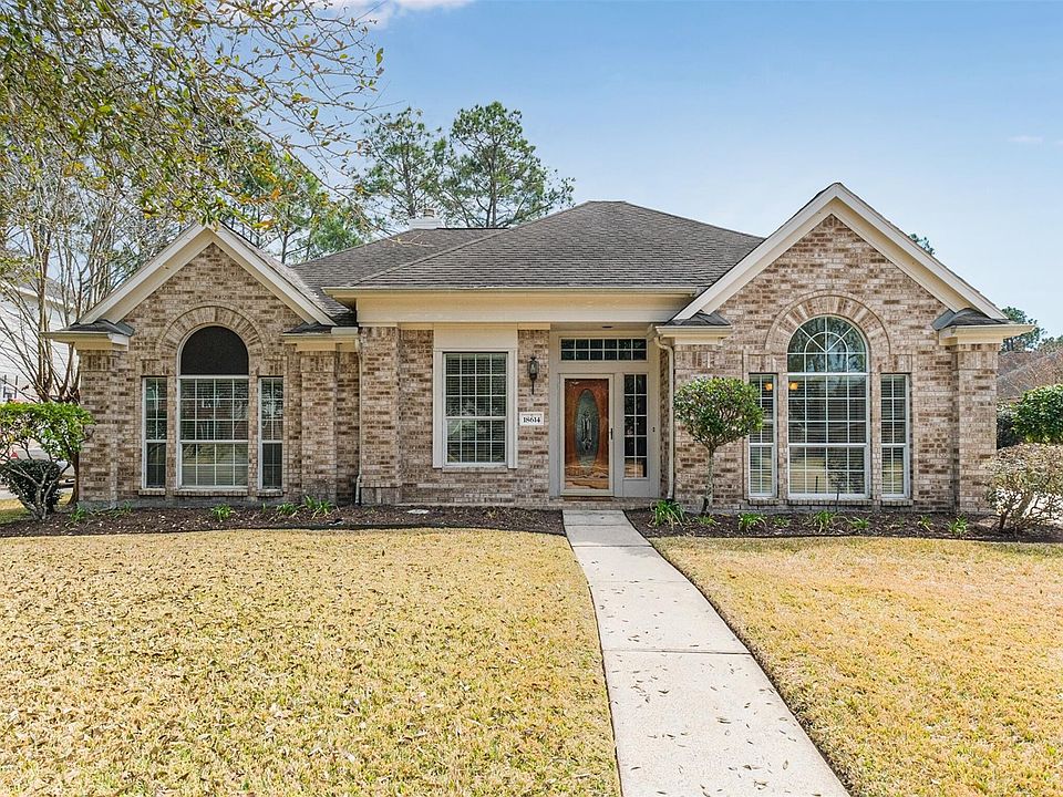 1st image of 18614 Camellia Estates Ln