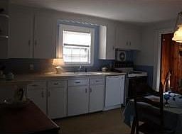 3rd image of 66 Grant St