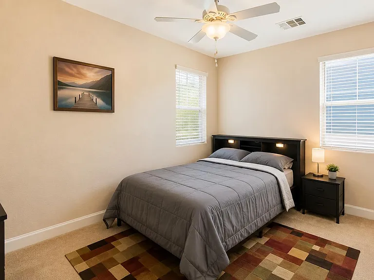 W Rosemary Dr — Photo 1