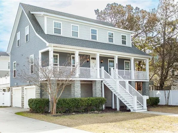 9626 12th View St, Norfolk, VA 23503