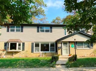 107 S Rose Ave, Park Ridge, IL 60068