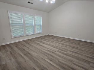 265 Friars Head Dr, Suwanee, GA 30024