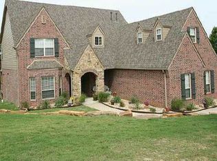 15726 Cherokee Blvd, Skiatook, OK 74070