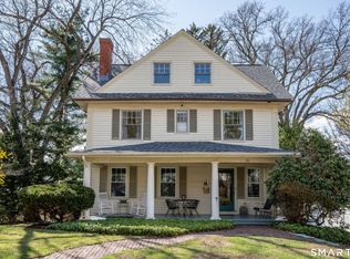 21 Vanderbilt Rd, West Hartford, CT 06119