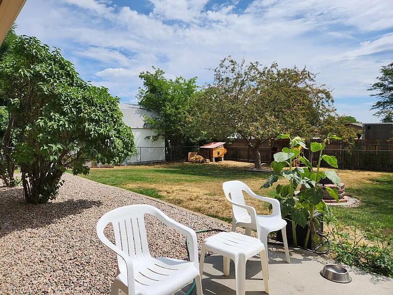 1326 Fremont Ct — Photo 19