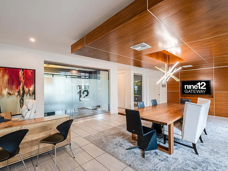 Nine12 Gateway Apartments — Photo 5