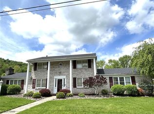 220 Country Club Blvd, Weirton, WV