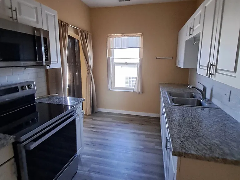 1634 Central Ave #1 — Photo 9