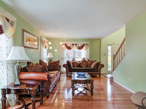 4th image of 13805 Stonefield Dr