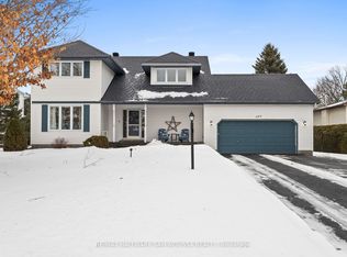 194 Robertlee Dr, Ottawa, ON K0A1L0