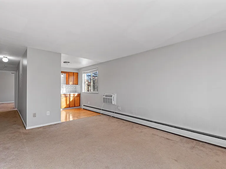 1302 Milwaukee St — Photo 17
