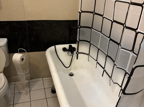 (undisclosed Address), Modesto, CA 95354