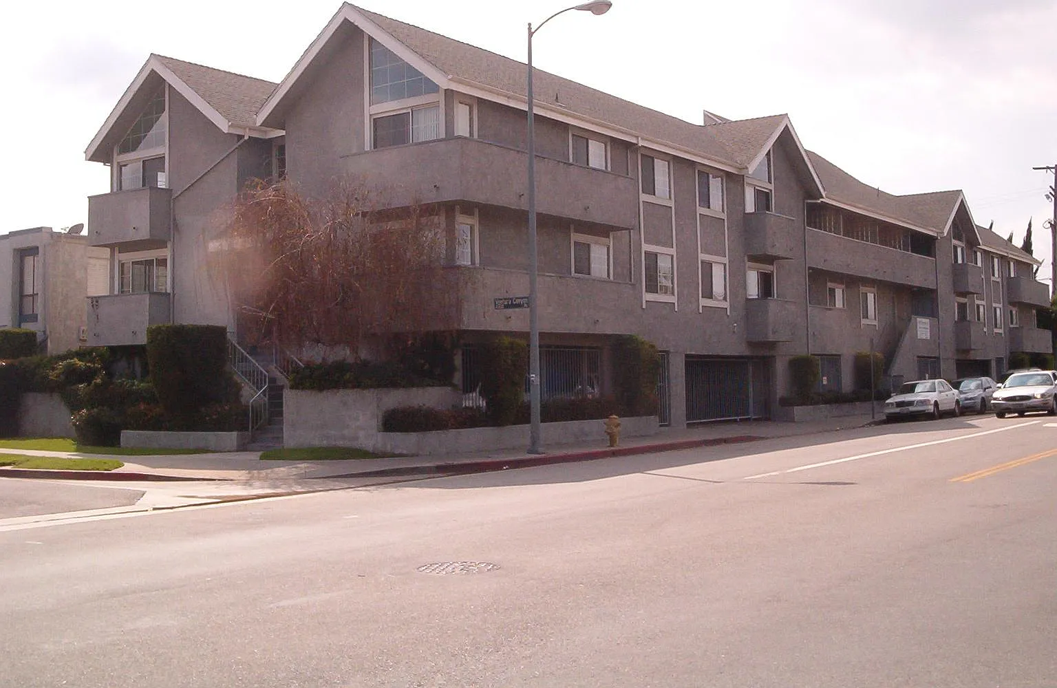 2 bed, 1100 sqft, $2,450 — Photo 1