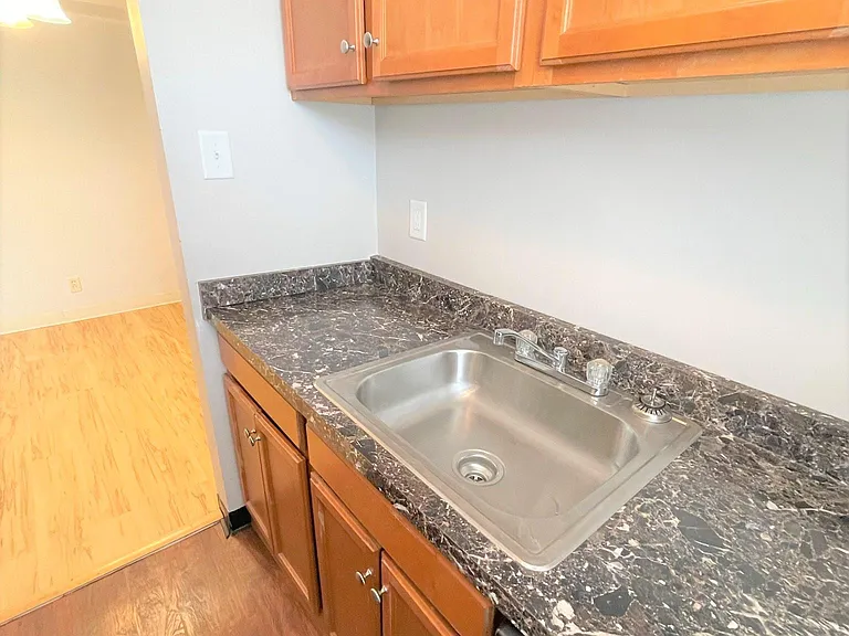 5712 Phillips Ave #B8 — Photo 37