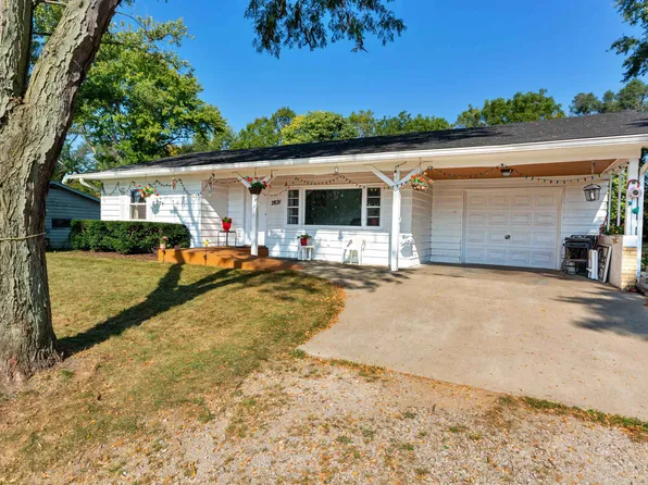 7821 S Main St, Rockford, IL 61102