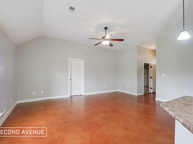 8723 Smith Ranch Dr — Photo 4