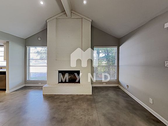 4th image of 2025 Monarch Dr #A