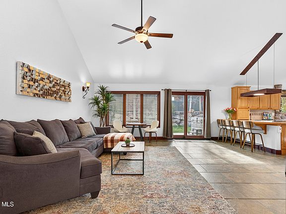 2nd image of 350 1ST Street