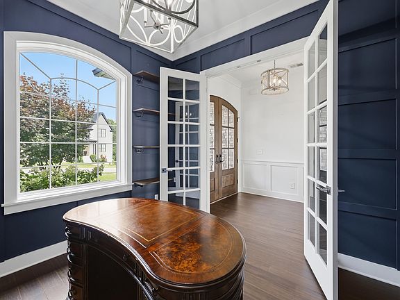 5th image of 300 Prestwick Cir