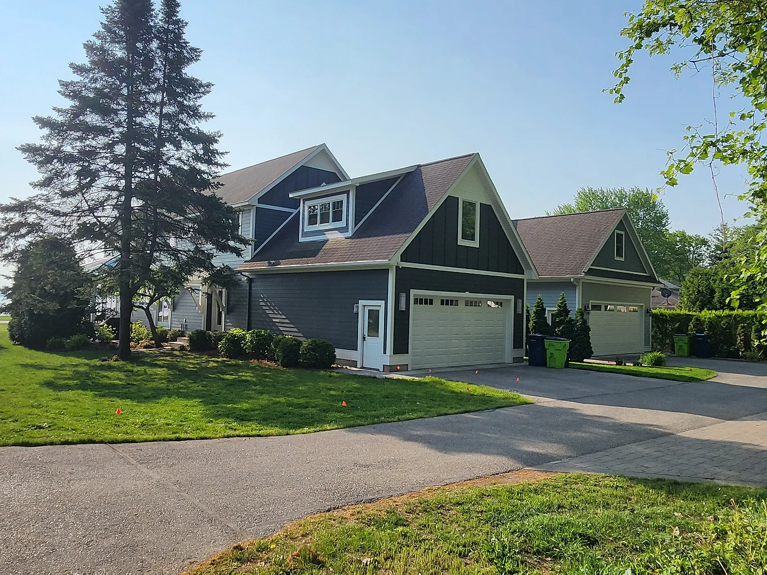 4 bed, 2900 sqft, $5,400 — Photo 2