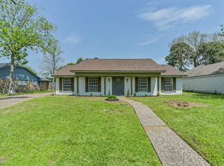306 Red Bud Ln, Baytown, TX 77520
