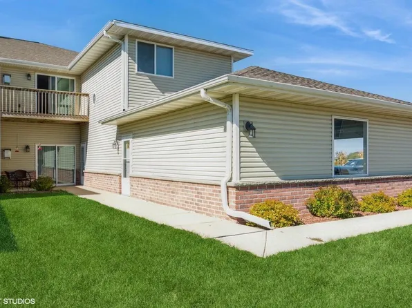 334 Brookside DRIVE #7, Mayville, WI 53050