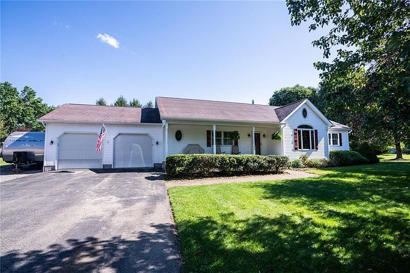 1st image of 62 Kimberly Dr