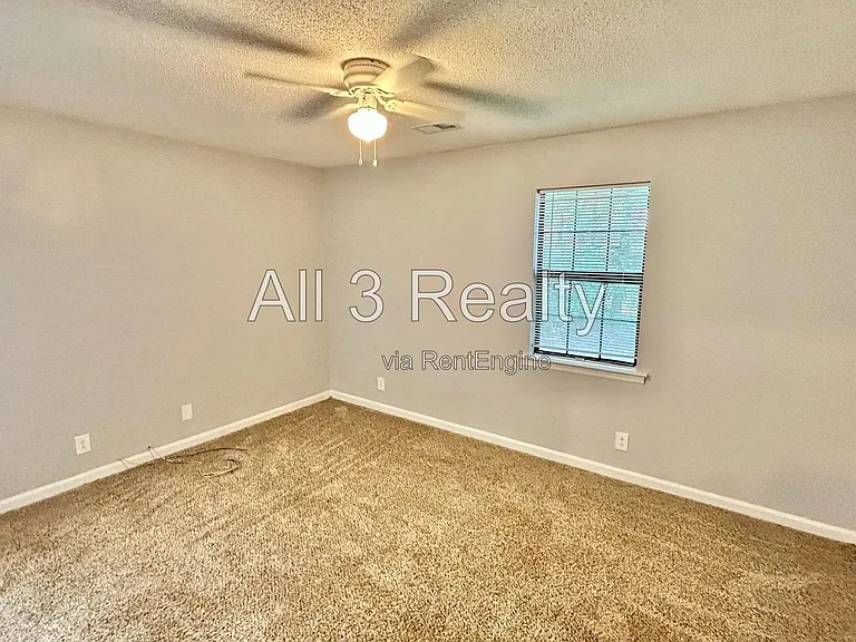 8460 Pineland Dr — Photo 9