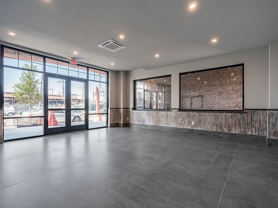 1st image of 2401 Washington Ave #9ac1dc1f2