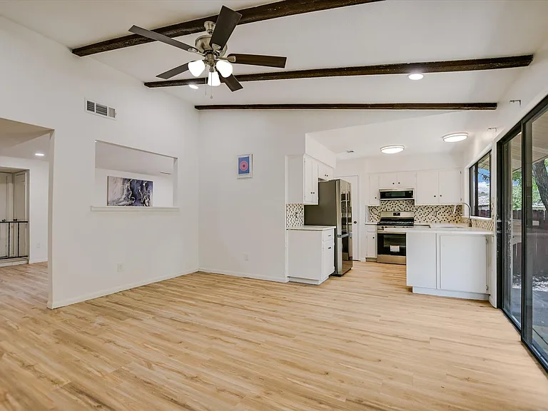 5100 Fort Mason Dr — Photo 7