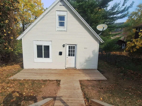 604 E A St, Iron Mountain, MI 49801