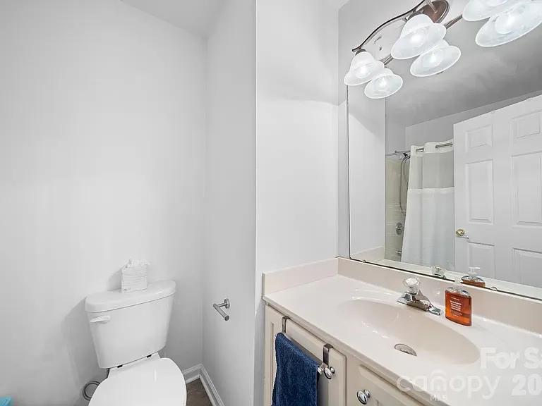 17610 Delmas Dr — Photo 19