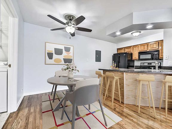 4th image of 1251 Wyndham Dr APT 204