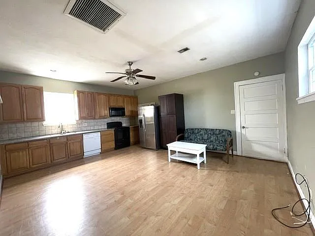 610 Church St — Photo 5