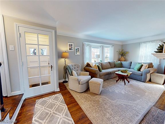 4th image of 3606 Northcliffe Rd