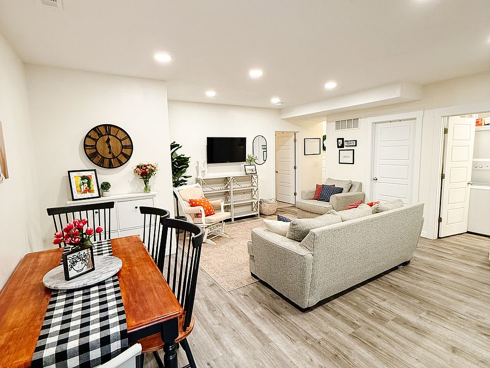 1st image of 12568 S Ezra Cir #1