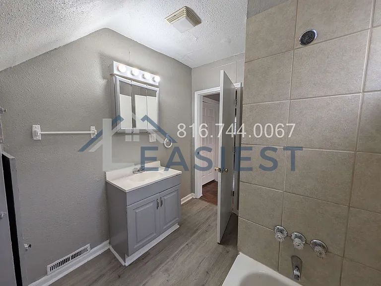 4141 Forest Ave — Photo 11