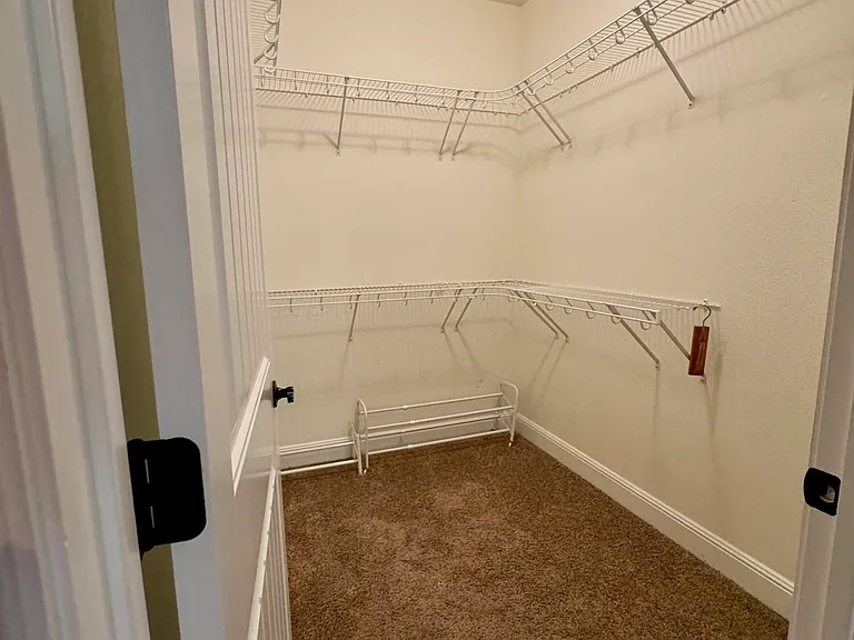 2731 Jefferson Ave — Photo 8