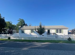 21 Locust Rd, Villas, NJ 08251