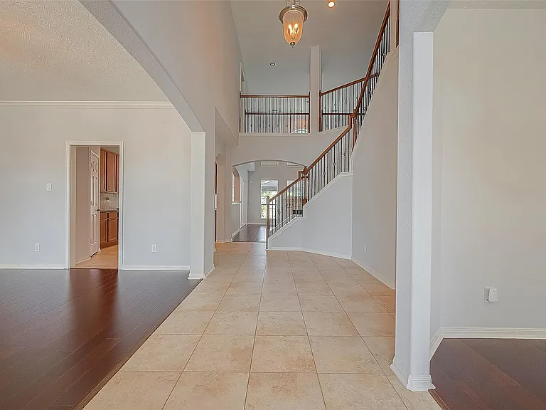 25907 Pebble Terrane Ln — Photo 4