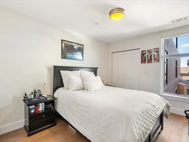 250 Meridian St #507 — Photo 4