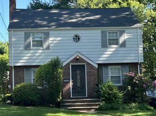 153 Sunset Ln, Tenafly, NJ 07670