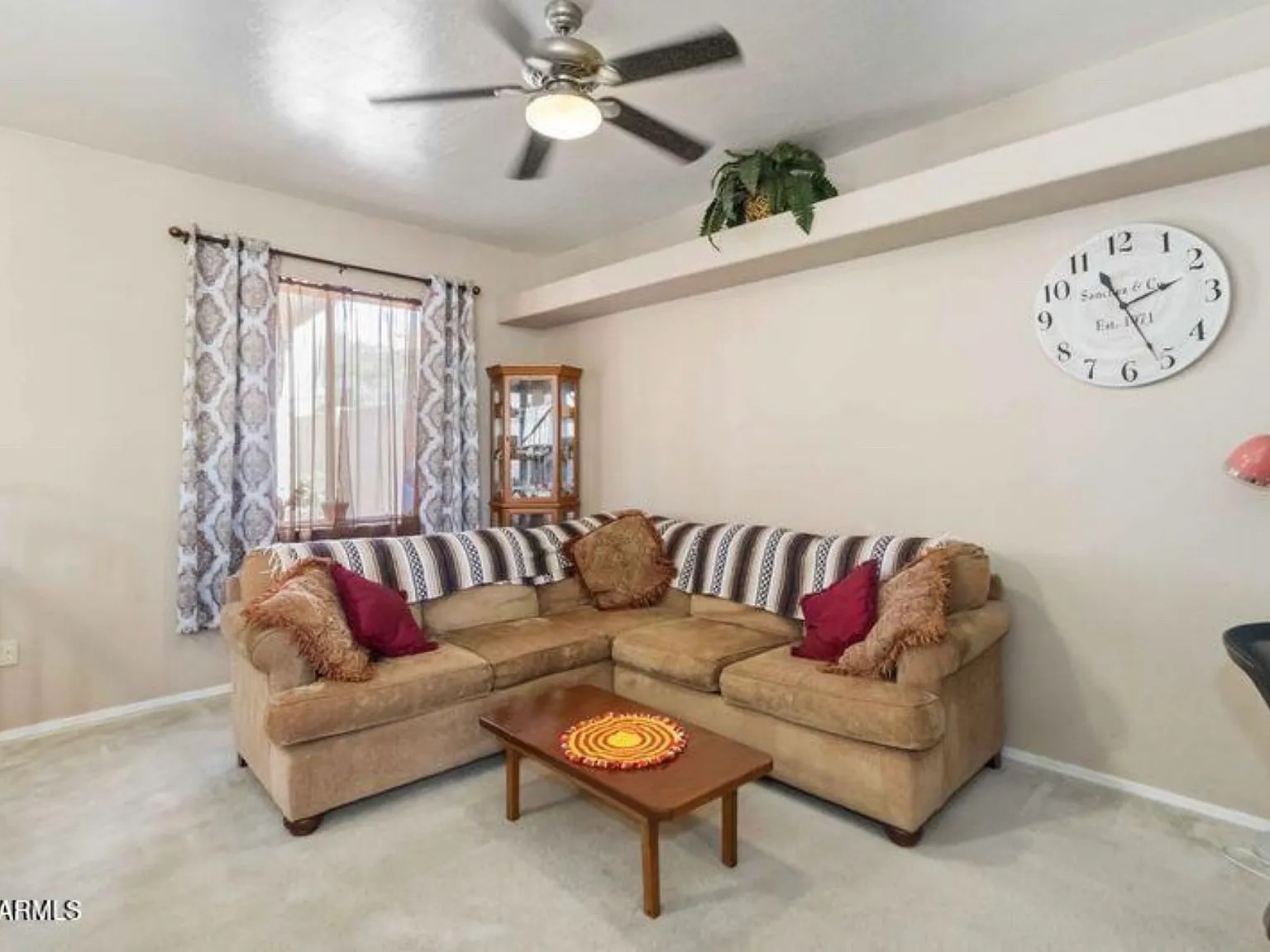 3 bed, 1603 sqft, $2,180 — Photo 3