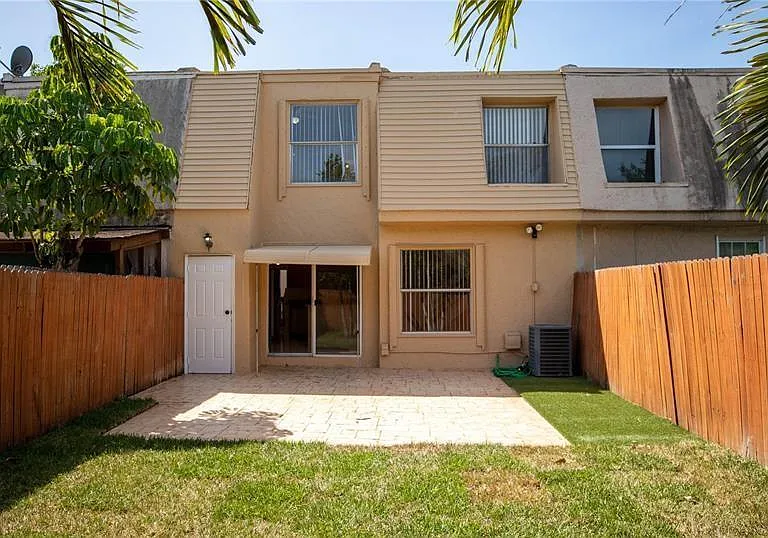316 Sunshine Dr — Photo 7